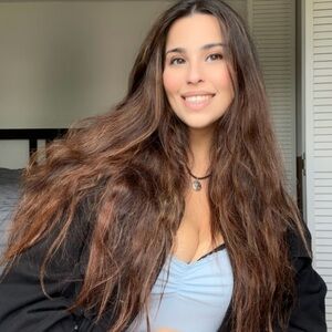 Meet your Posher, Christina